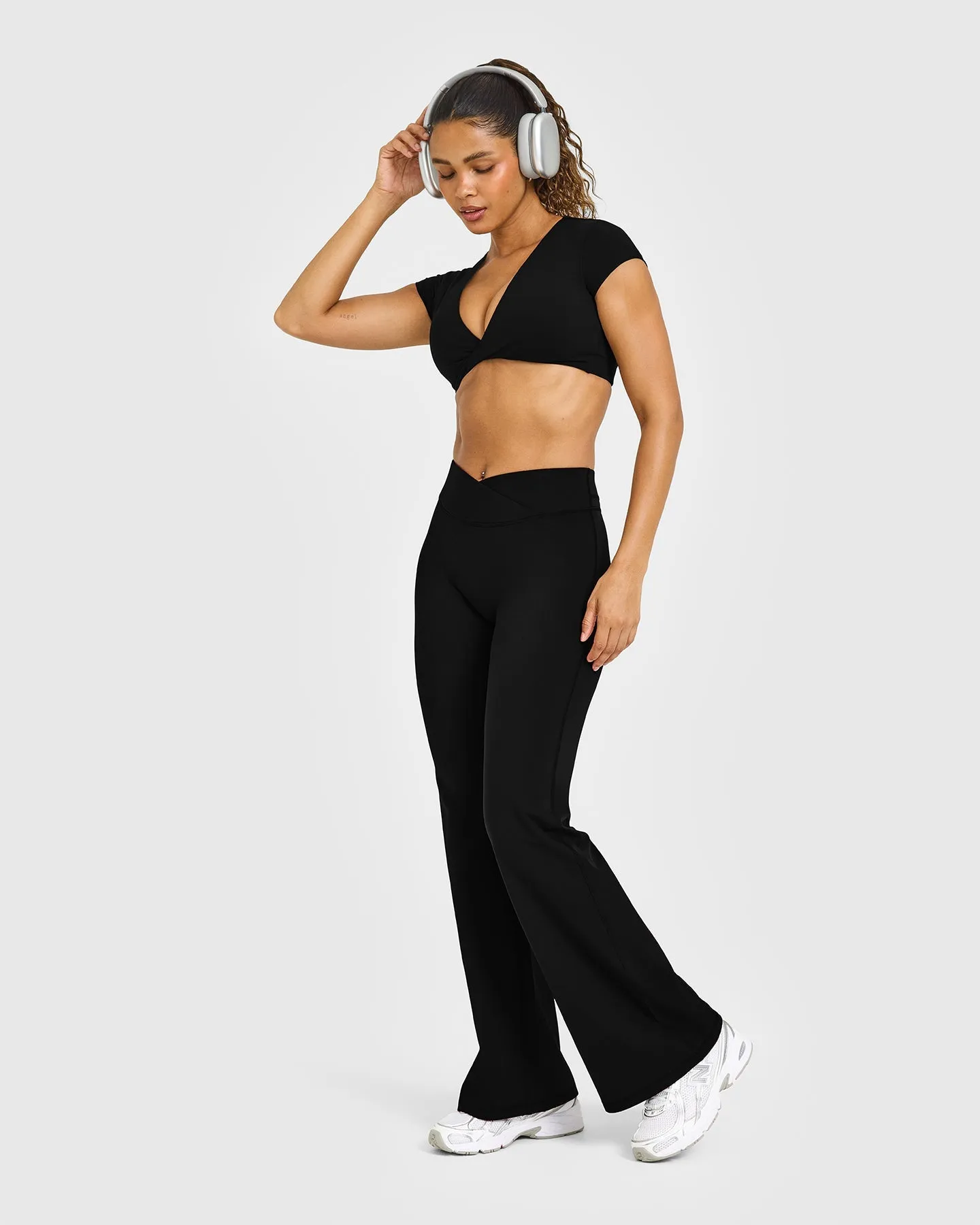 Unified Twist Front Short Sleeve Crop Top White Logo | Black sold by Oner Active product image thumbnail 3