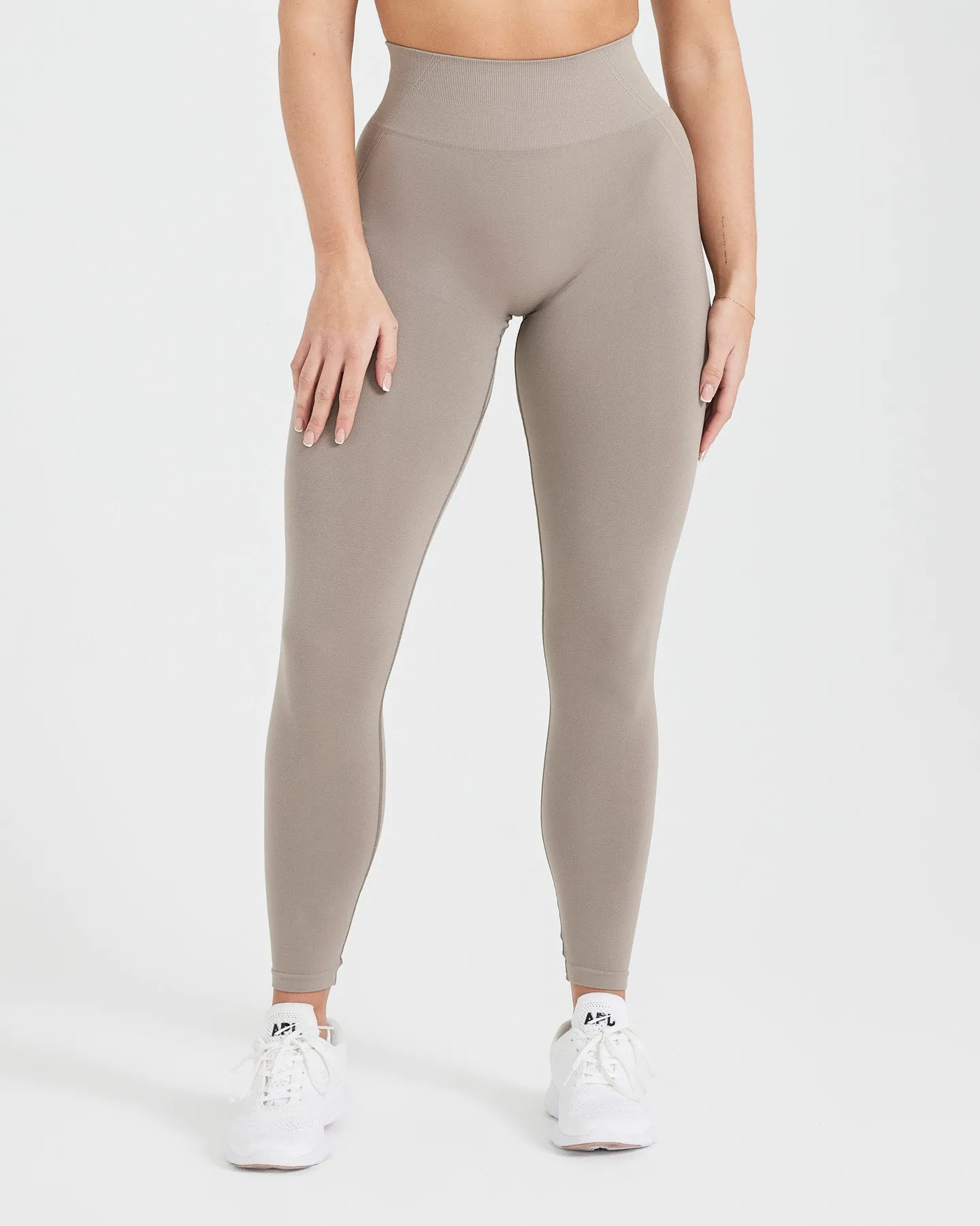 Effortless Seamless Leggings with White Logo | Minky sold by Oner Active