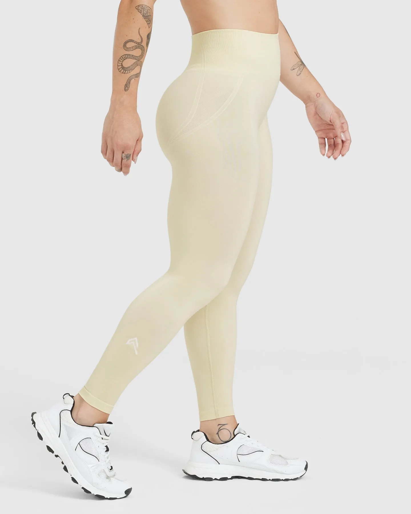 Effortless Seamless Leggings with White Logo | Vanilla sold by Oner Active product image thumbnail 3