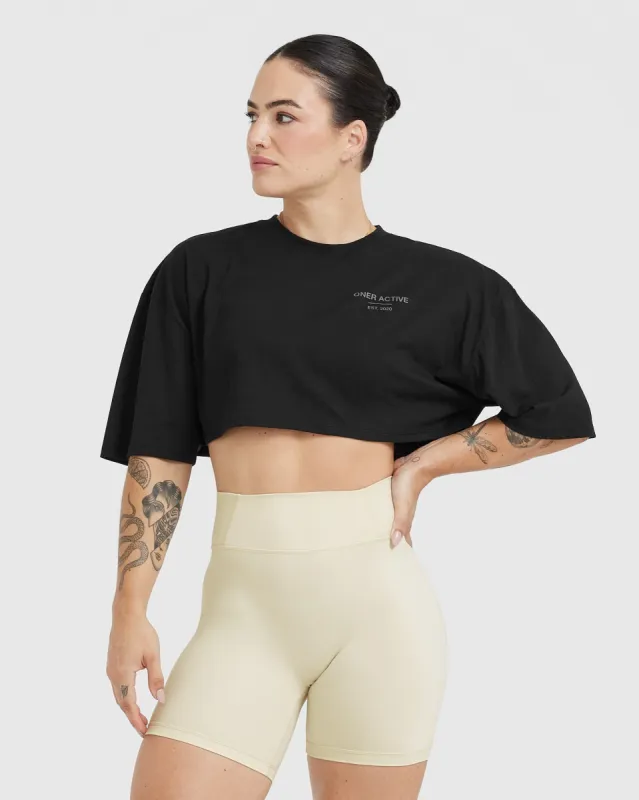 Classic Lifters Graphic Relaxed Crop Lightweight T-Shirt | Black sold by Oner Active