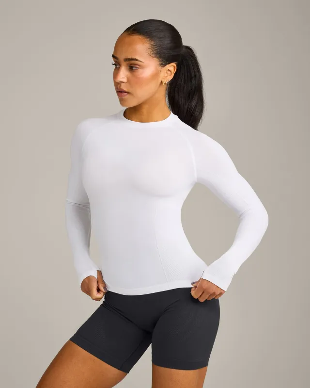 Oner Seamless Fitted Long Sleeve Regular Top | White made by Oner Active