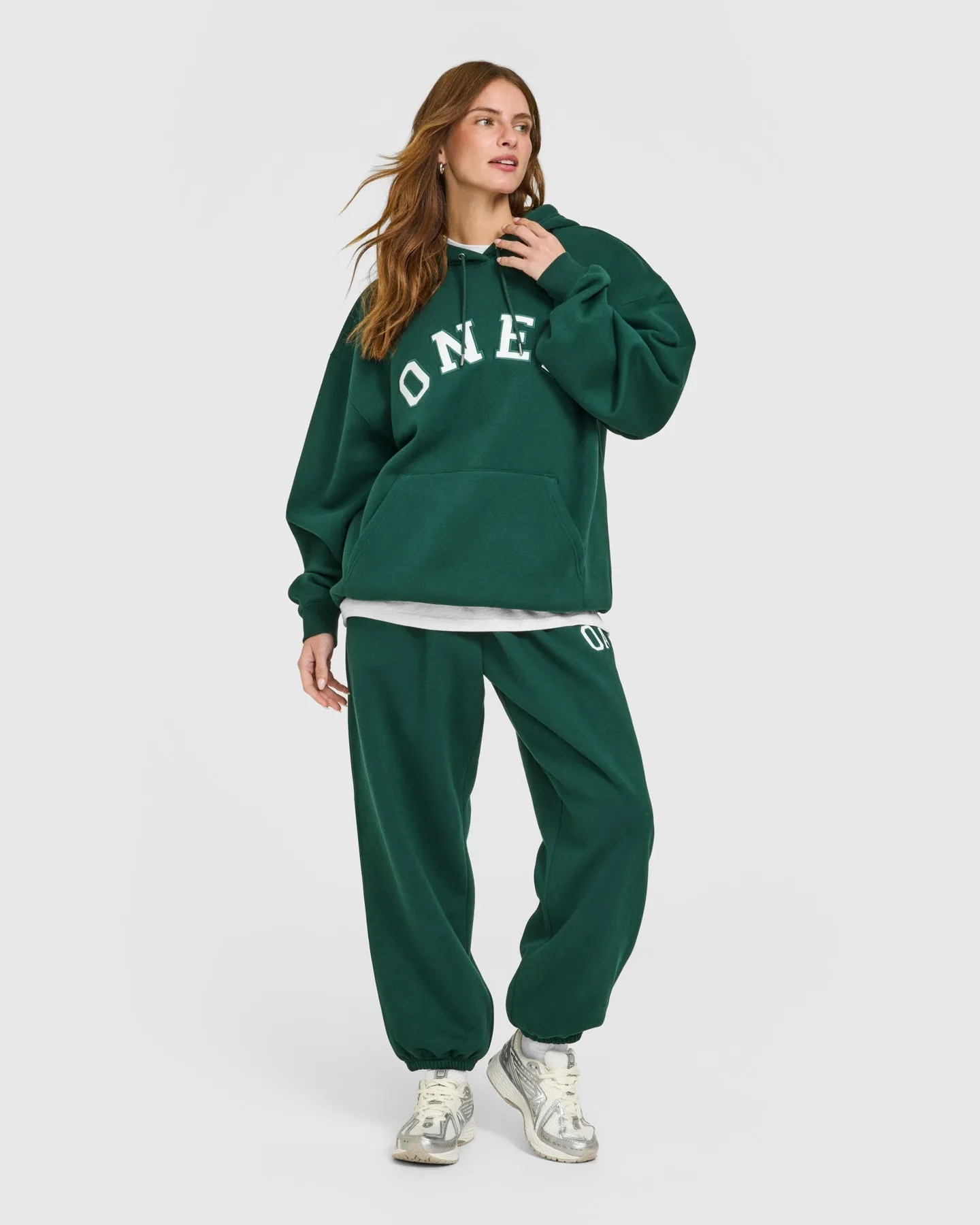 Foundations Oversized Oner Girlfriend Joggers | Racing Green sold by Oner Active product image thumbnail 2