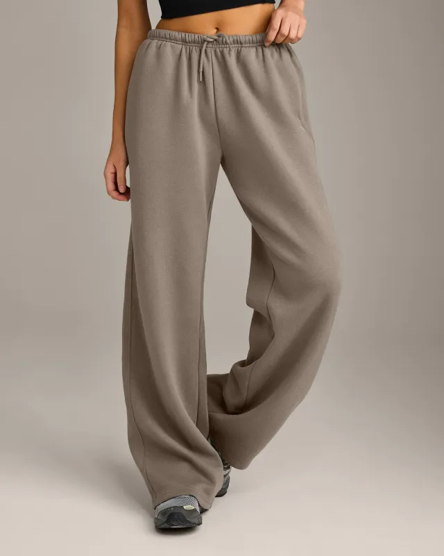 Foundations All Season Straight Leg Joggers | Minky made by Oner Active
