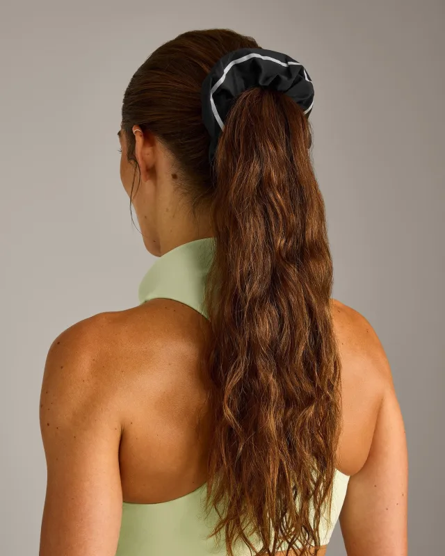 AirMove™ Reflective Scrunchie | Black made by Oner Active
