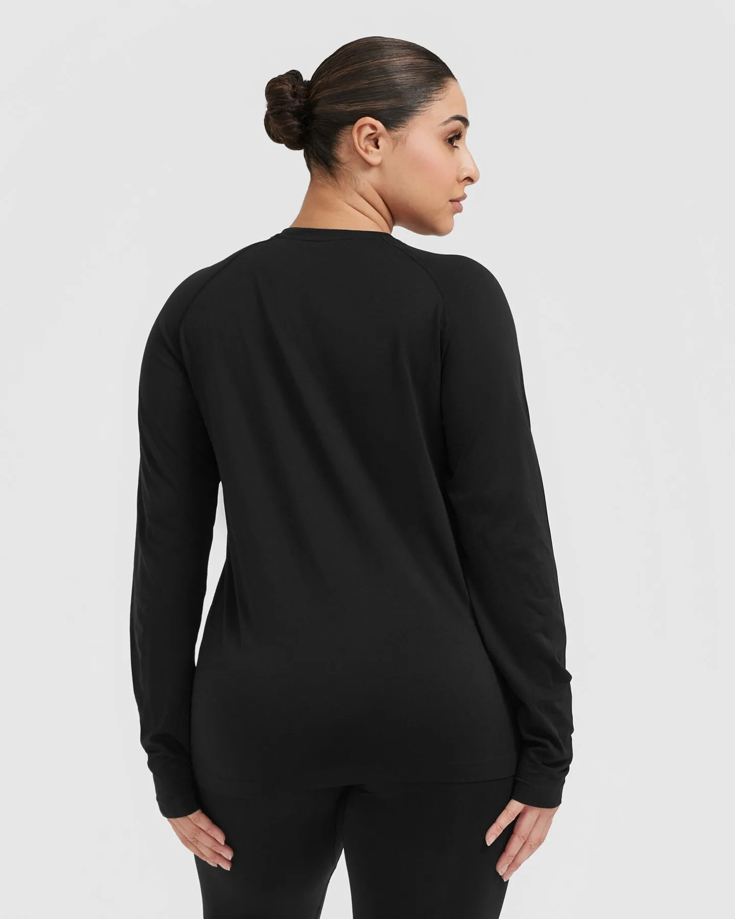 Go To Seamless Loose Long Sleeve Top | Black sold by Oner Active product image thumbnail 2