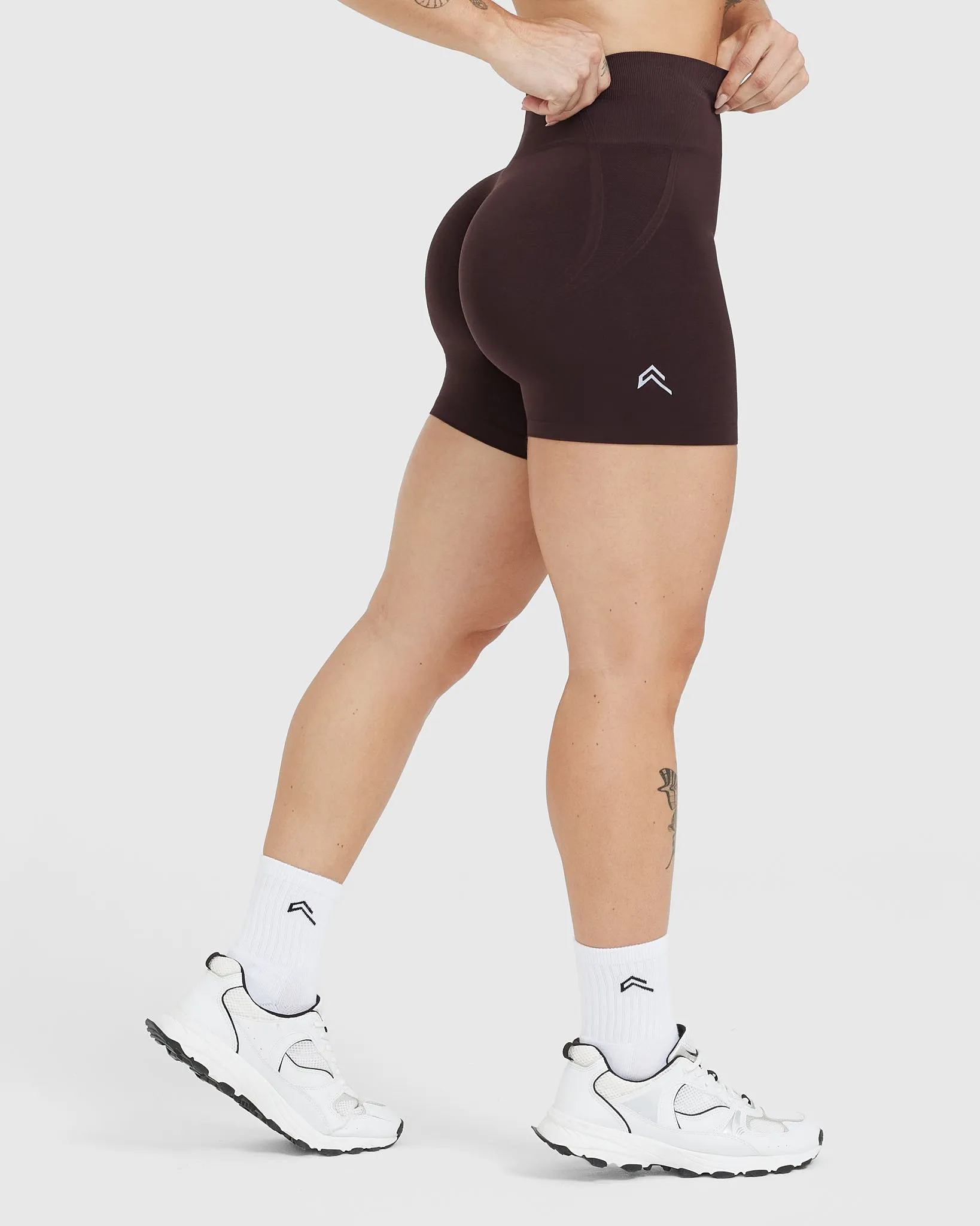 Effortless Seamless Shorts | 70% Cocoa sold by Oner Active product image thumbnail 2