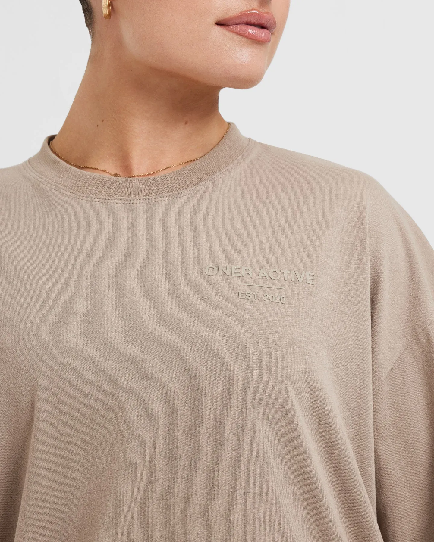 Classic Lifters Graphic Oversized Lightweight Long Sleeve Top | Sandstone sold by Oner Active product image thumbnail 4