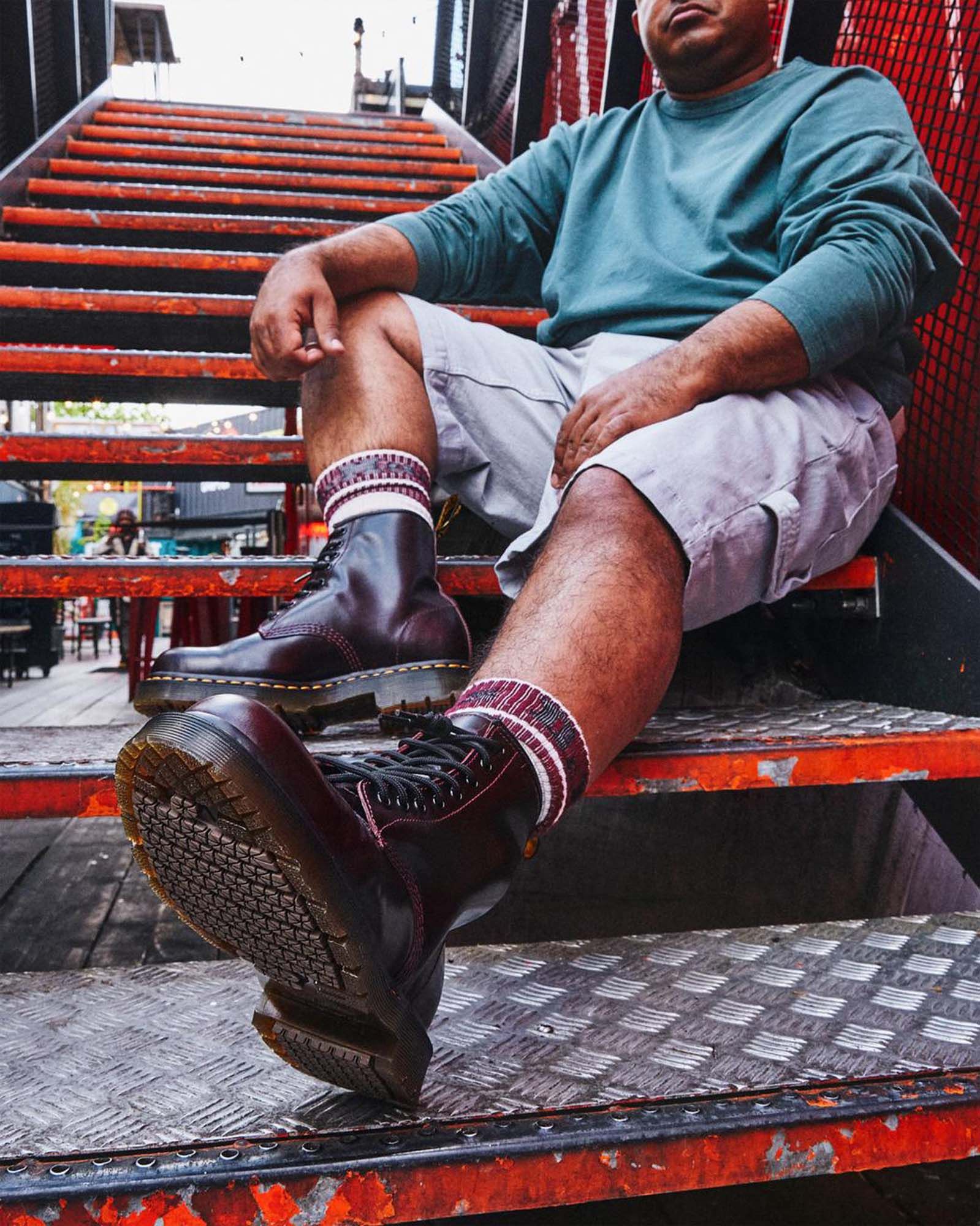 1460 Slip Resistant Atlas Leather Lace up Boots - Unisex|-|Bottes à lacets en cuir Antidérapantes 1460 Atlas - Unisexe sold by The Last Hunt product image thumbnail 2