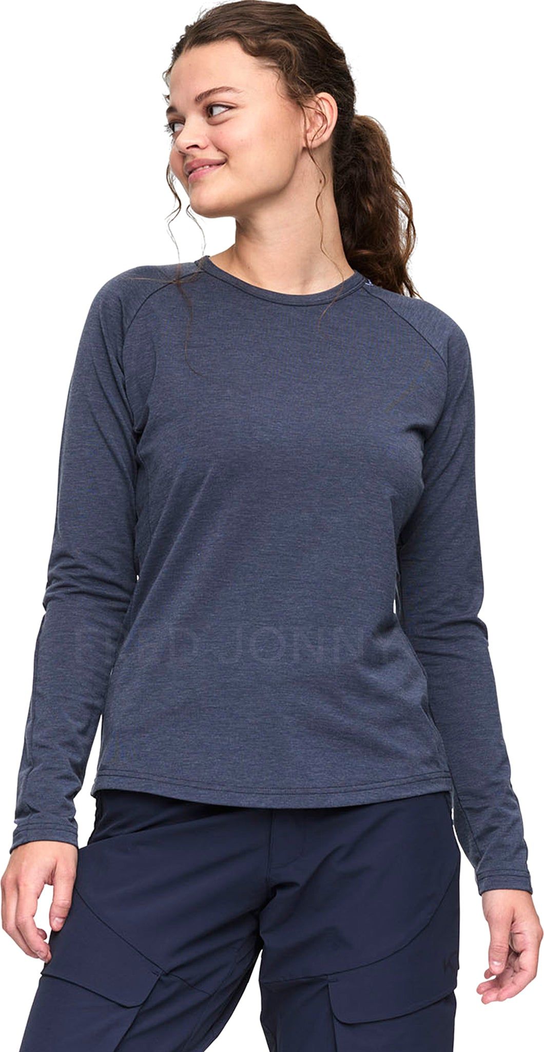 Aada Long Sleeve Crewneck Tee - Women’s|-|Haut à col rond Aada - Femme sold by The Last Hunt product image thumbnail 3