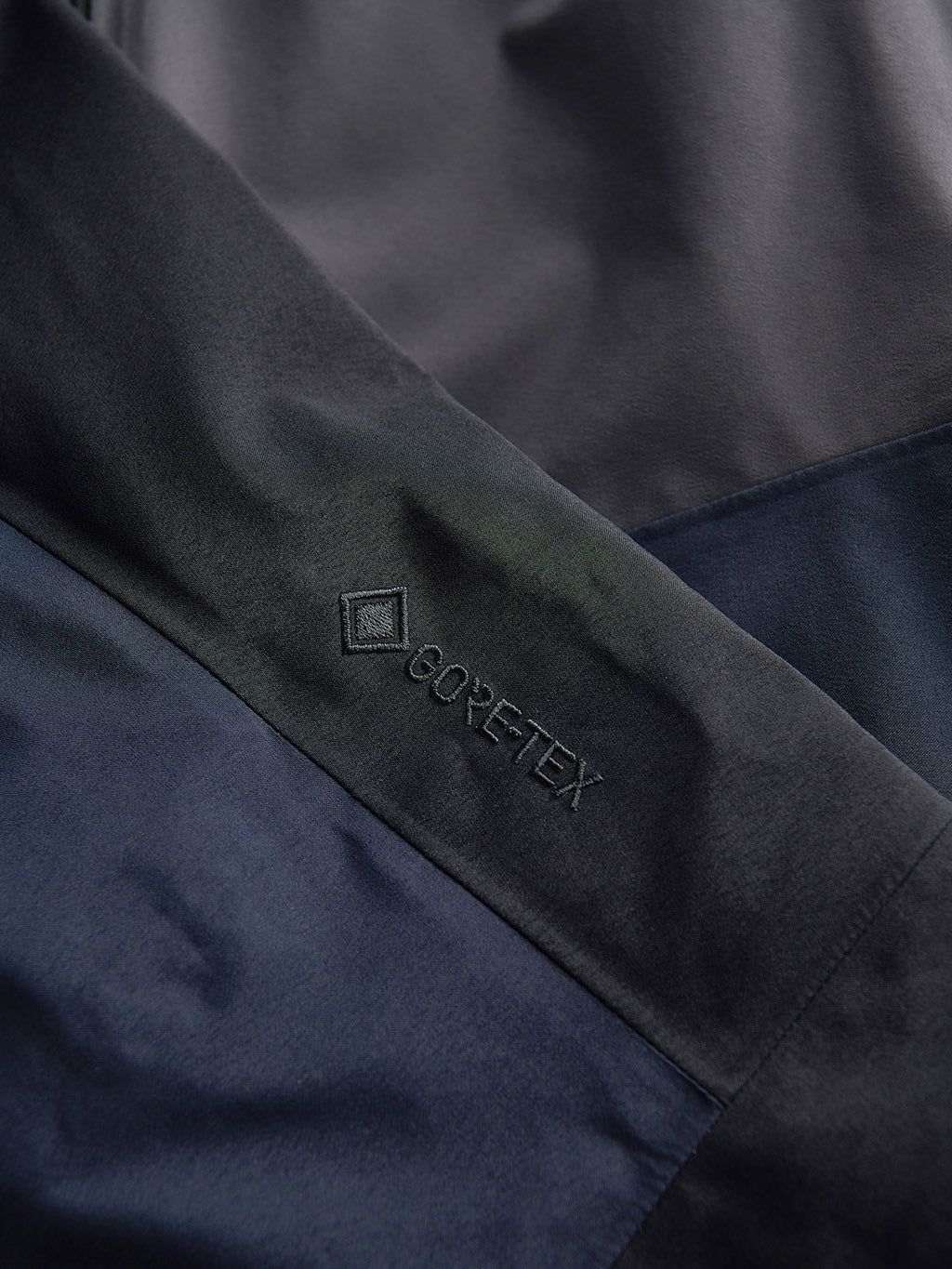 Gravity Jacket - Women's|-|Veste Gravity - Femme sold by The Last Hunt product image thumbnail 4