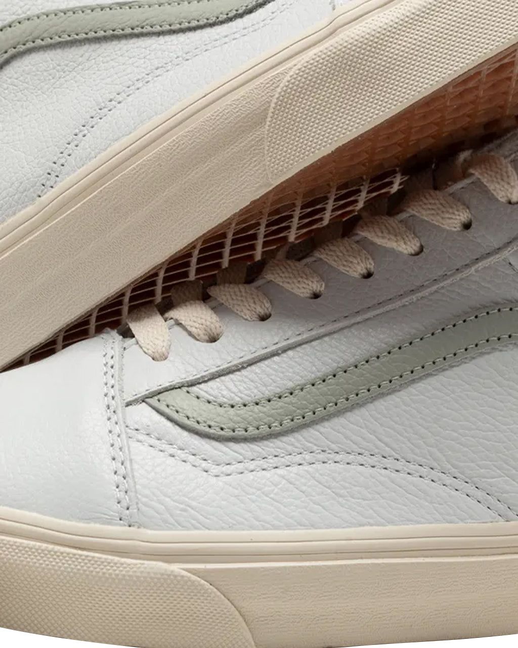 Old Skool Shoes - Unisex|-|Chaussures Old Skool Unisexe sold by The Last Hunt product image thumbnail 5