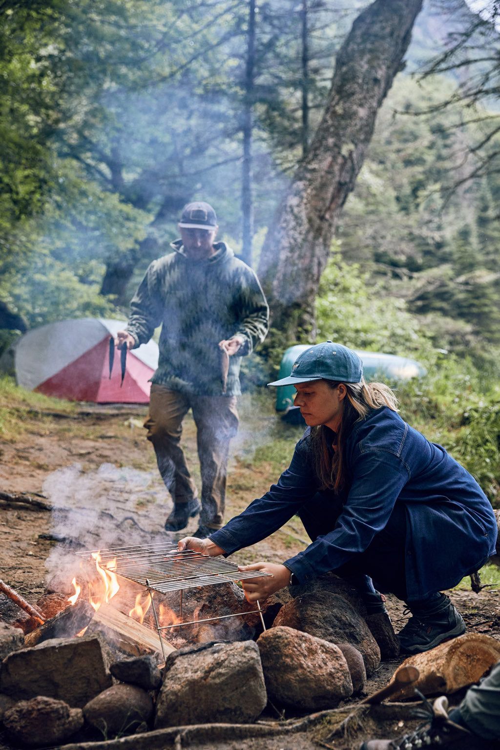 Oversized Denim Shirt - Women's|-|Chemise surdimensionnée en denim - Femme sold by The Last Hunt