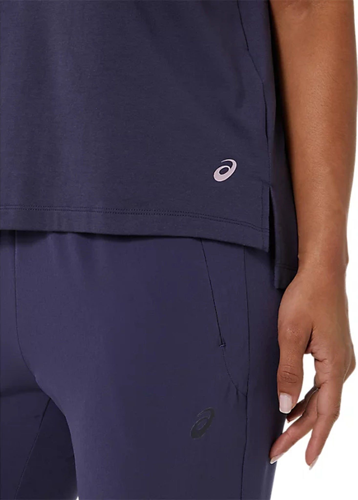 Heritage Font Graphic Tee - Women's|-|T-shirt graphique Heritage - Femme sold by The Last Hunt product image thumbnail 5