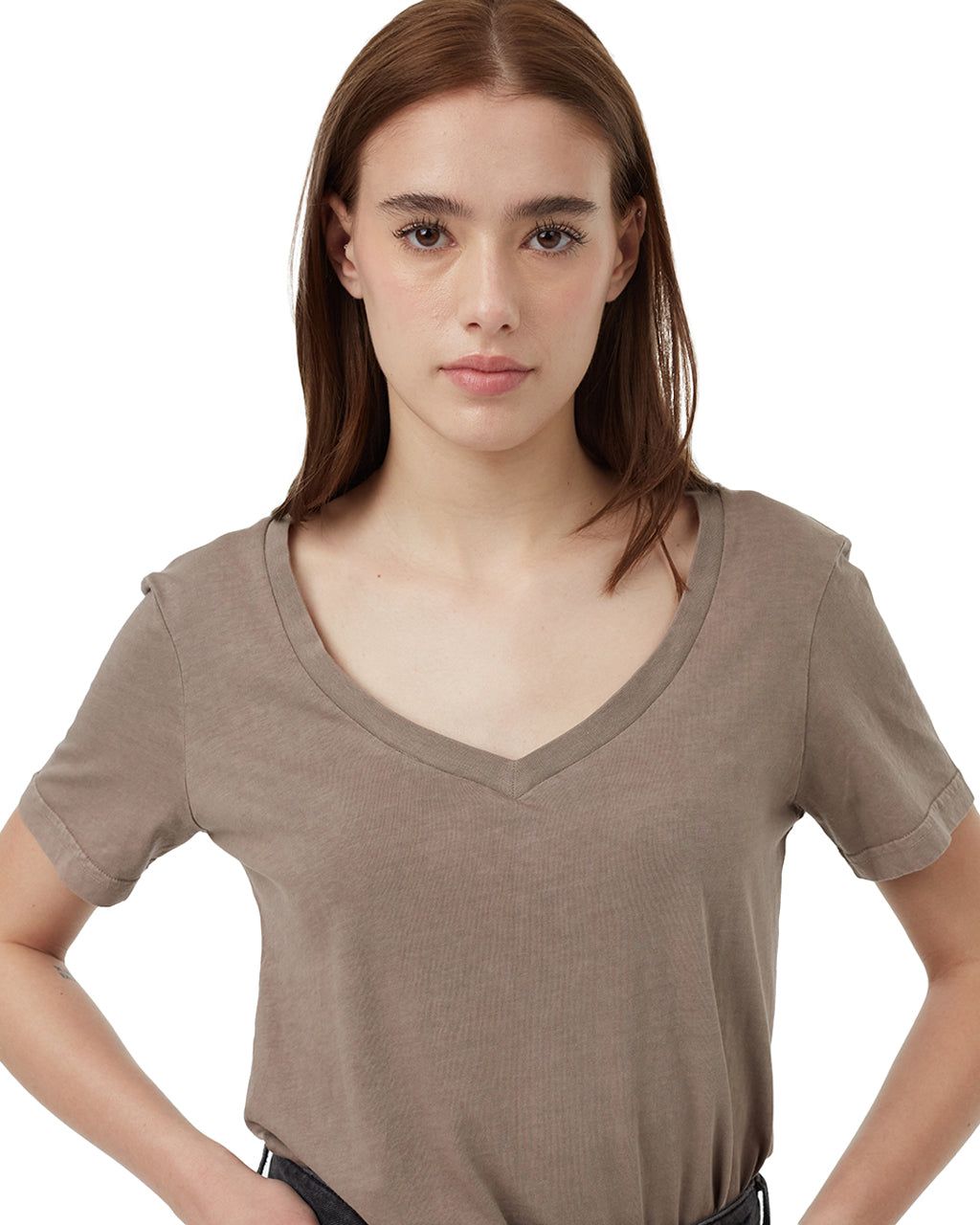 Regenerative Cotton V Neck T Shirt - Women's|-|T-shirt à col en V en coton Regenerative - Femme sold by The Last Hunt product image thumbnail 3