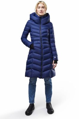 Lita-TD Sustainable Fit & Flare Lightweight Down Coat with Hood - Women's|-|Manteau ajusté et évasé en duvet léger durable avec capuchon Lita-TD - Femme sold by The Last Hunt