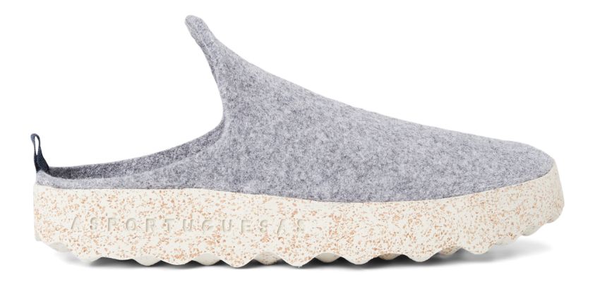 Come Round Toe Mules - Unisex|-|Mules à bout rond Come - Unisexe sold by The Last Hunt