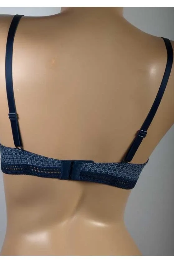 Antigel H02 Daily Paillette Padded Bra sold by Antigel product image thumbnail 2