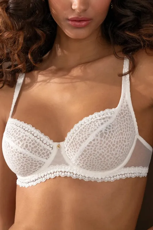 Antigel J47 Exquise En Dentelle Tulip sold by Antigel