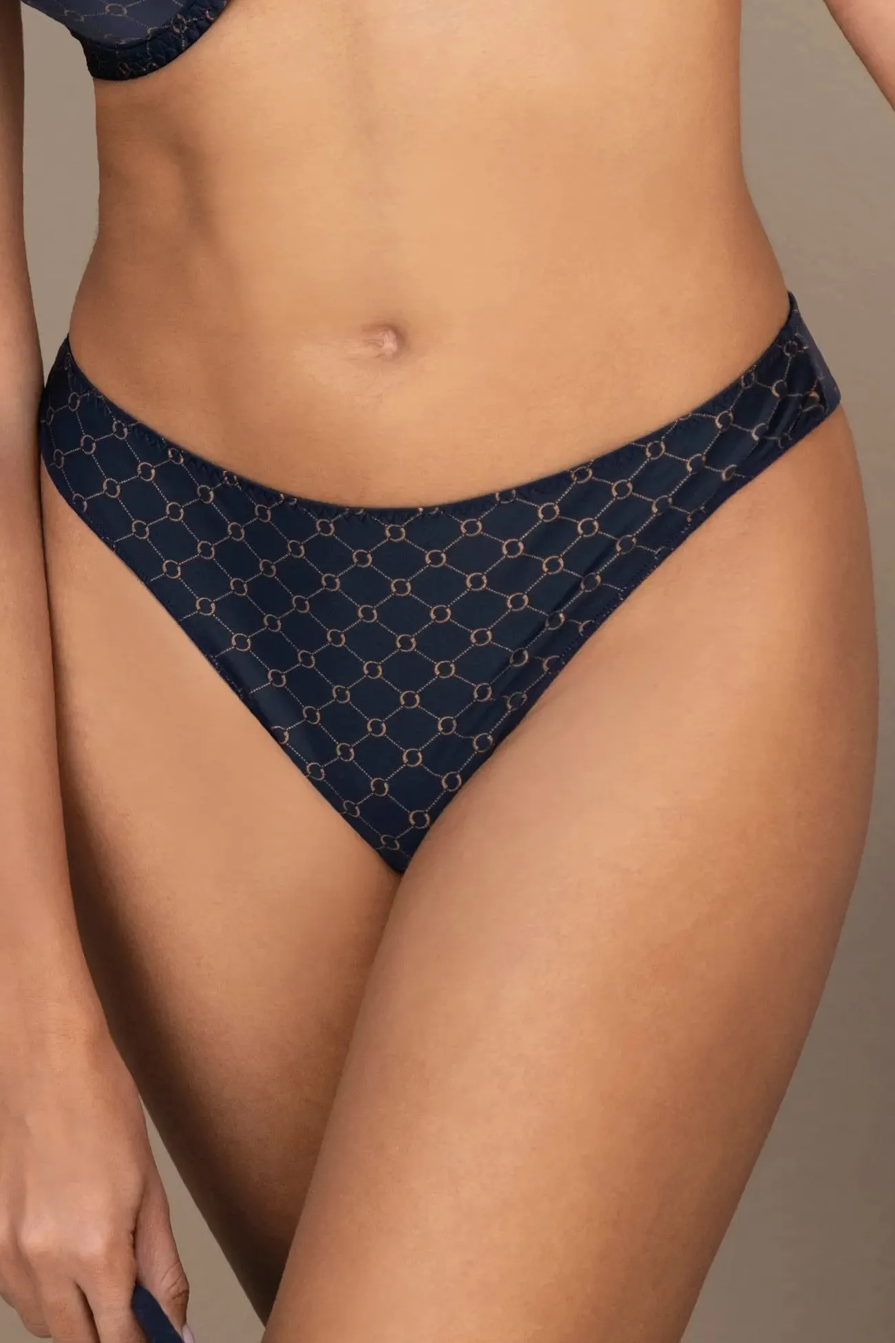 Antigel H32 Bijou Du Jour Thong sold by Antigel