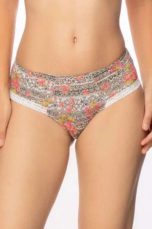 Antigel H16 Folk Melodie Shorty sold by Antigel