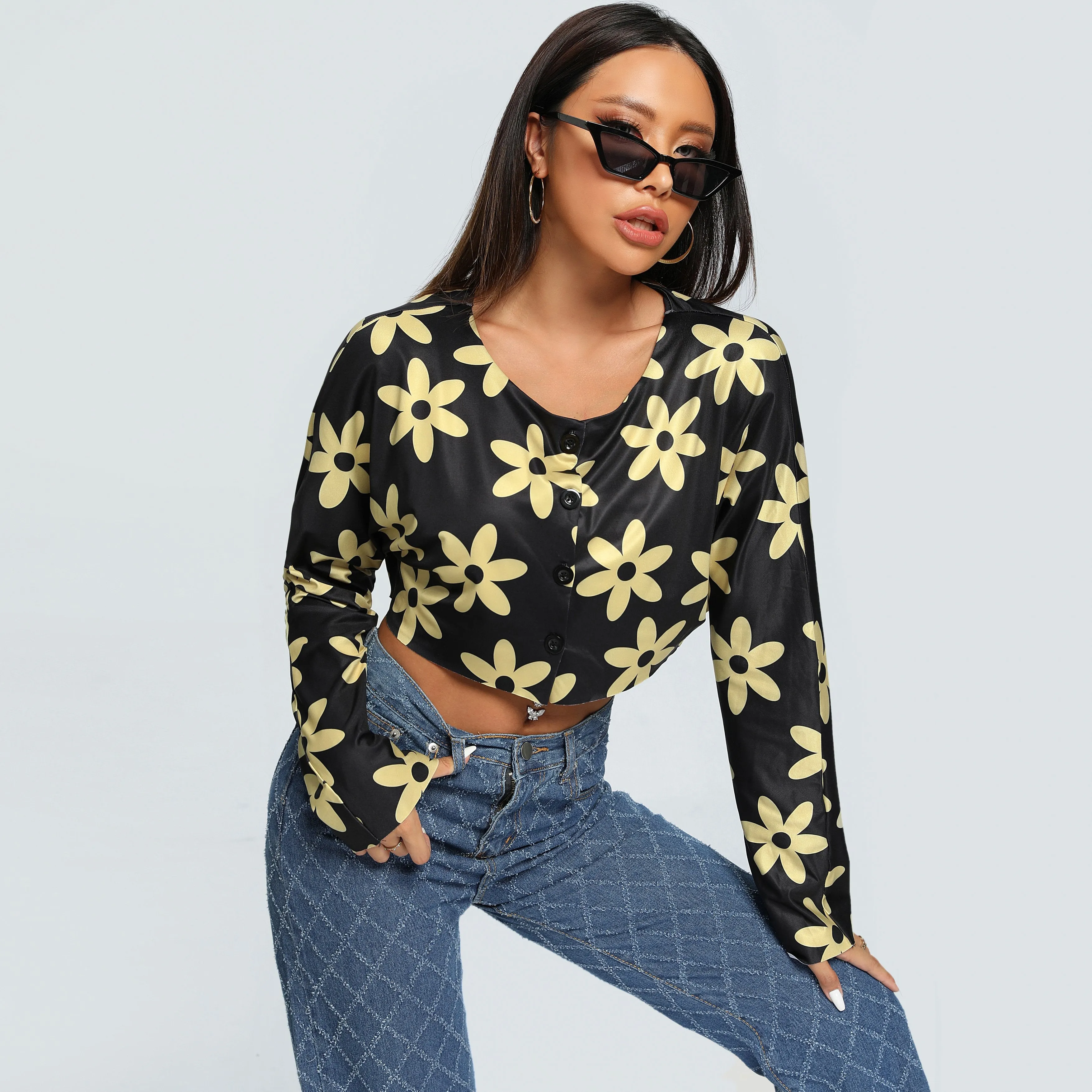 Daisy Delusions Long Sleeved Button Up Crop Top sold by Empty Soda product image thumbnail 4