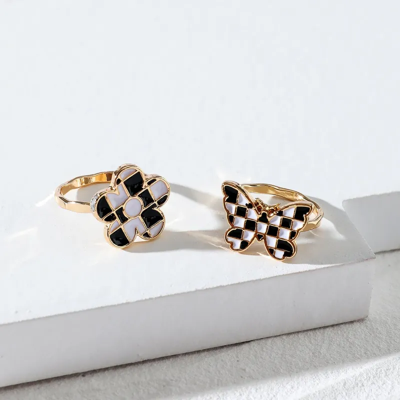 Cute Check Ring Set sold by Empty Soda