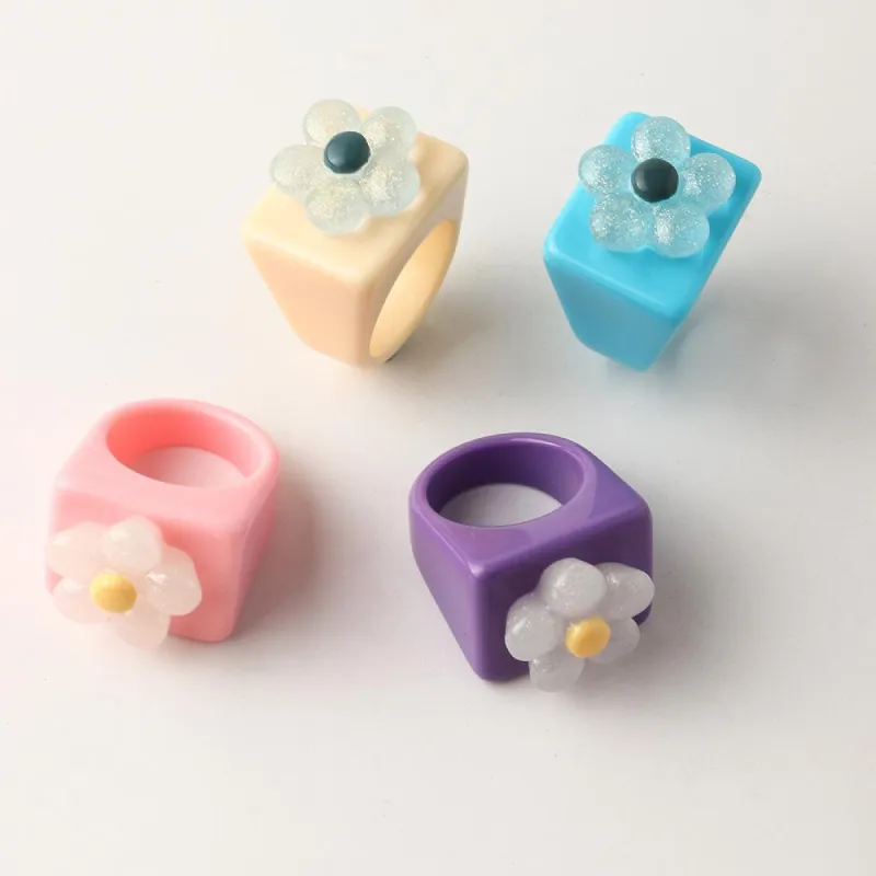 Sweet Daisy Kandy Ring sold by Empty Soda