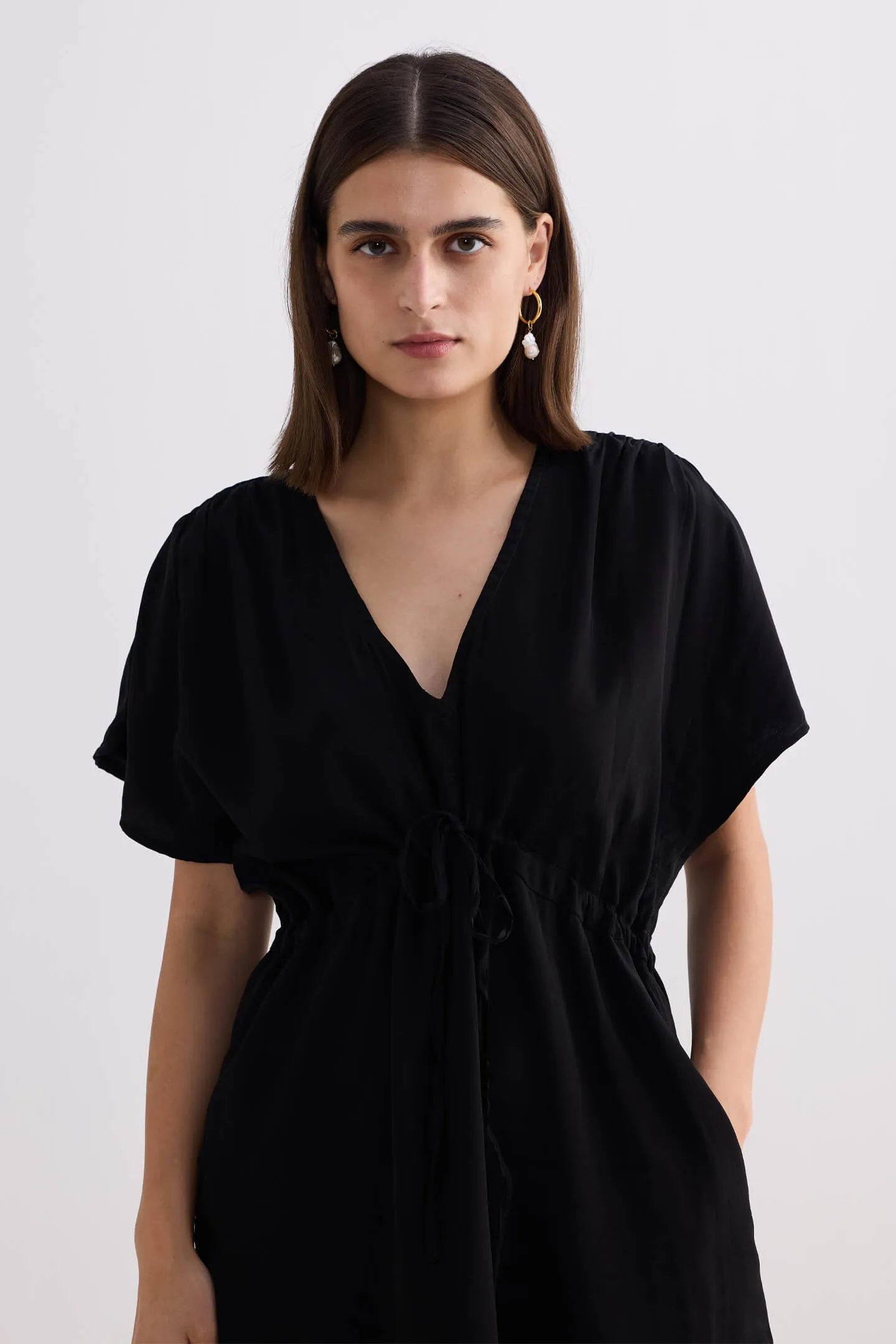 Oversized Gathered Short Dress in Black sold by Reistor product image thumbnail 3