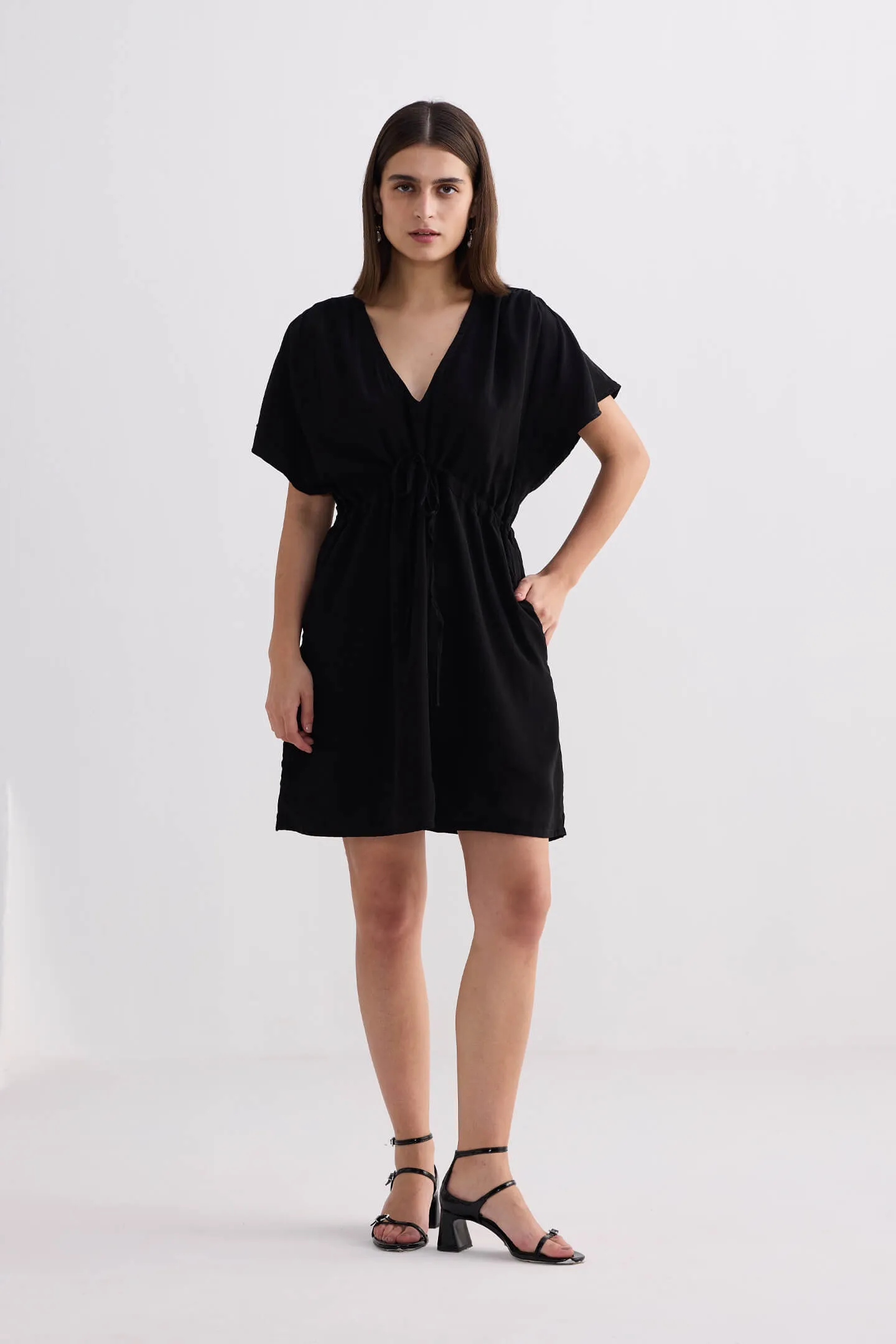 Oversized Gathered Short Dress in Black sold by Reistor product image thumbnail 5