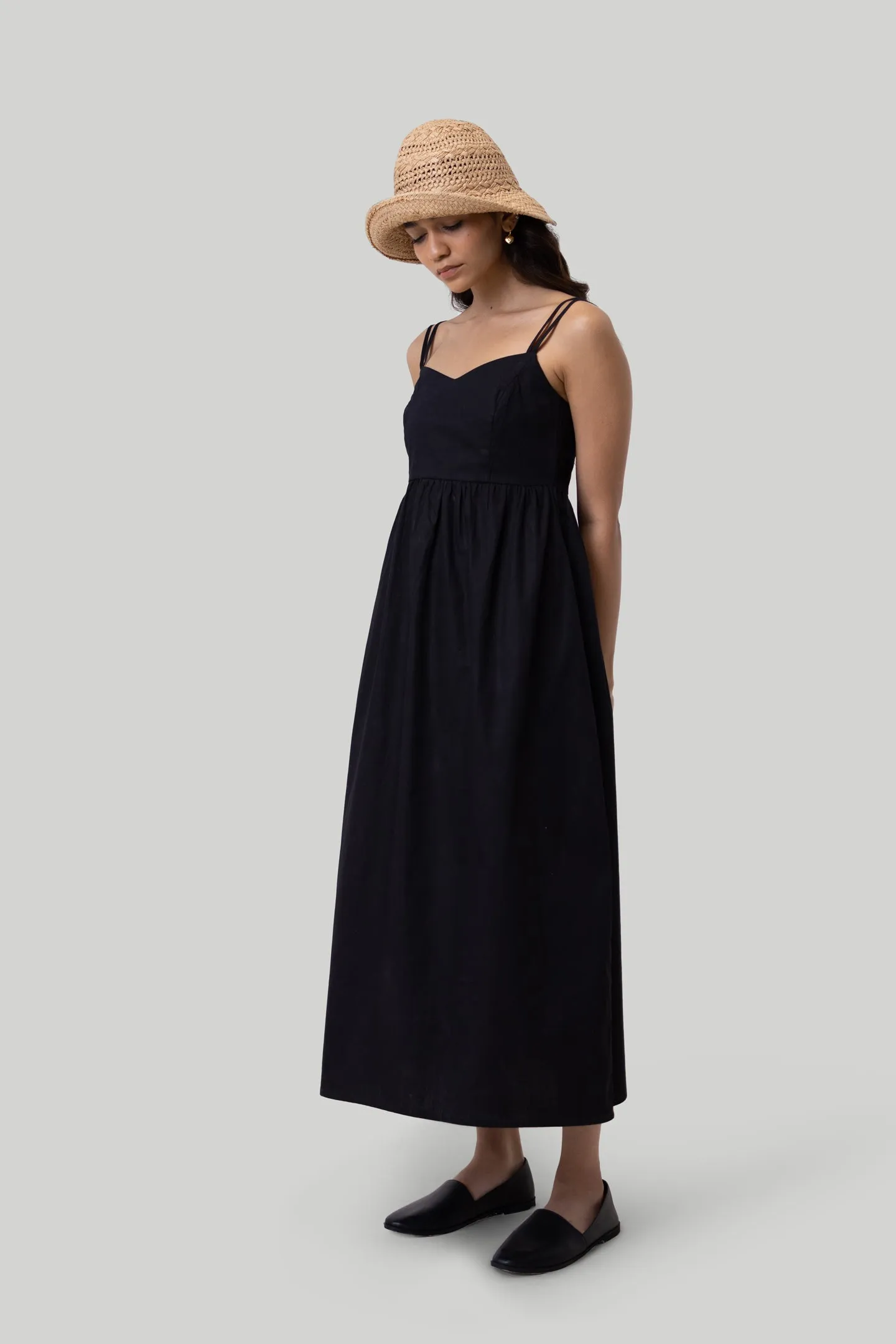 Strappy Gathered Midi Dress in Black sold by Reistor product image thumbnail 5