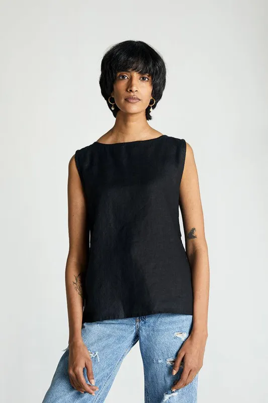 The Black in Business Top sold by Reistor