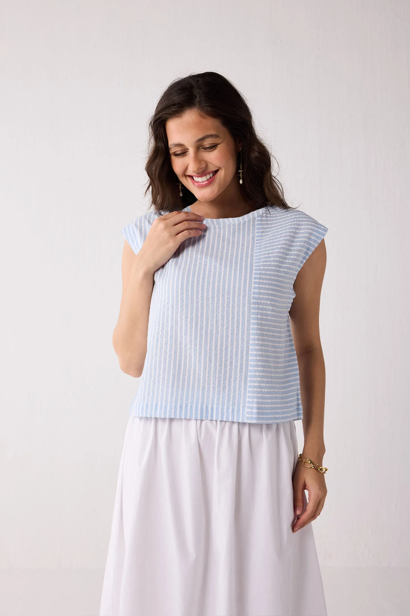 Button-Back Crew Neck Top in Blue Stripes sold by Reistor product image thumbnail 3