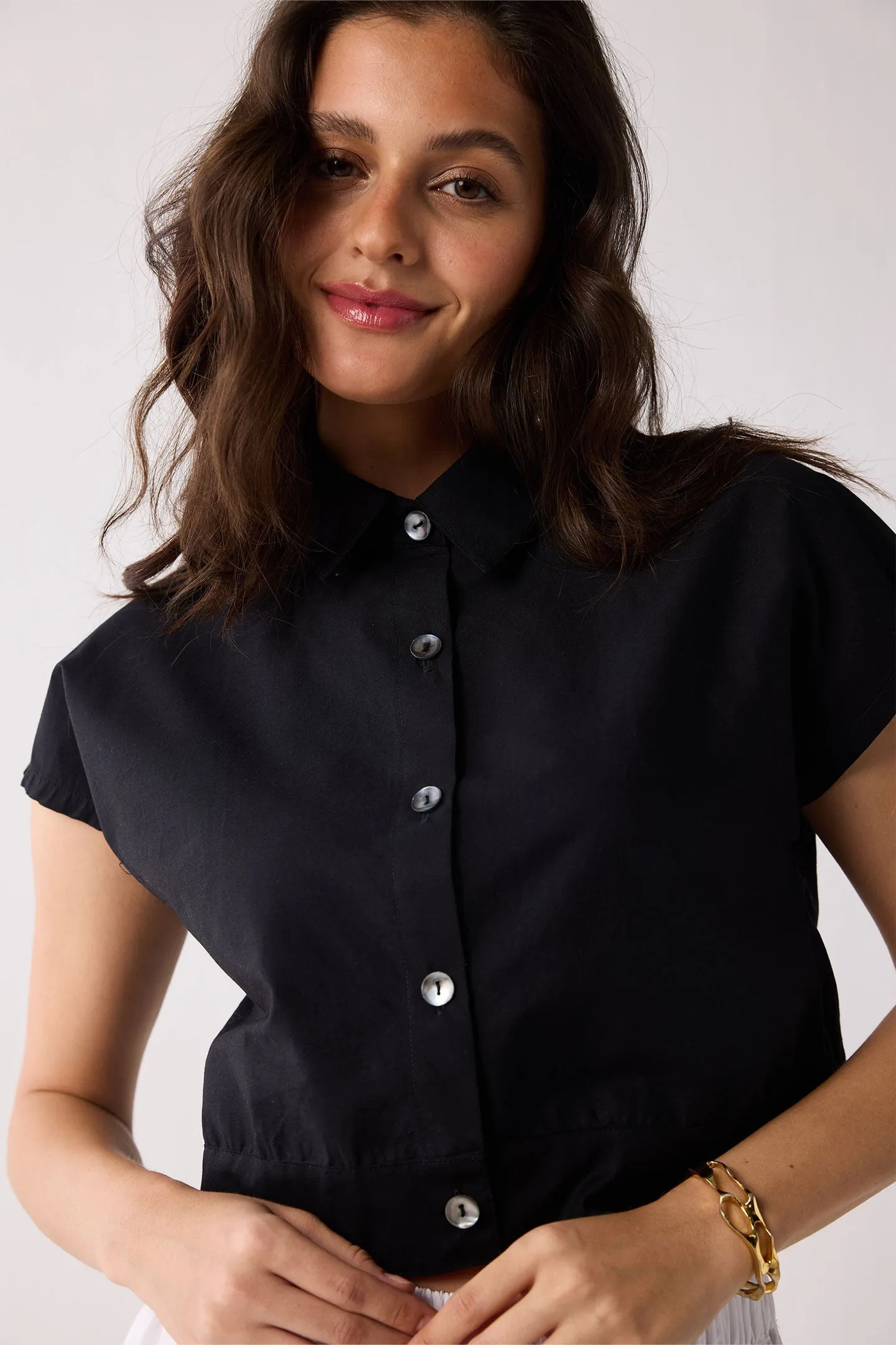 Oversized Crop Shirt in Black sold by Reistor product image thumbnail 5