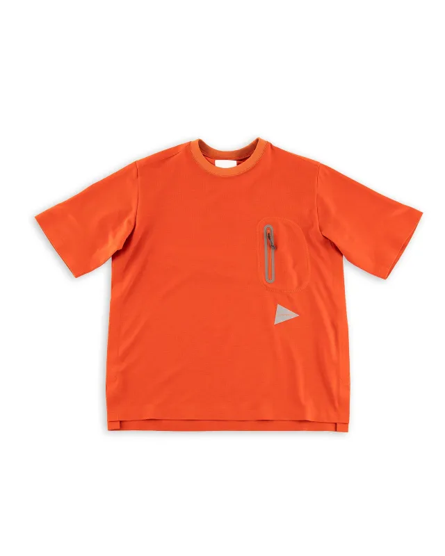Seamless S/S Tee - Red made by and WANDER