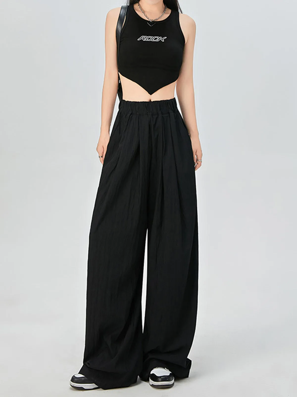 Loose Pleated Wide Leg Pants sold by COMMENSE product image thumbnail 3