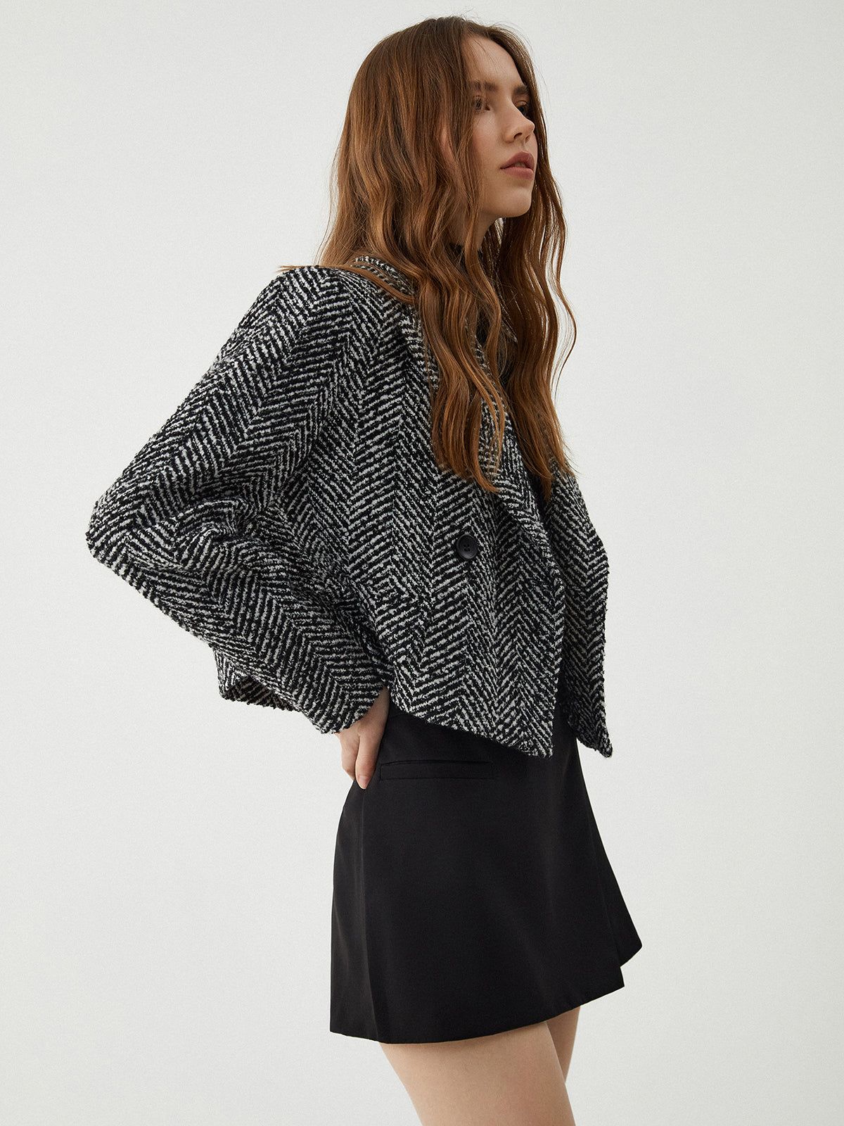 Single Breasted Cropped Short Blazer sold by COMMENSE product image thumbnail 2