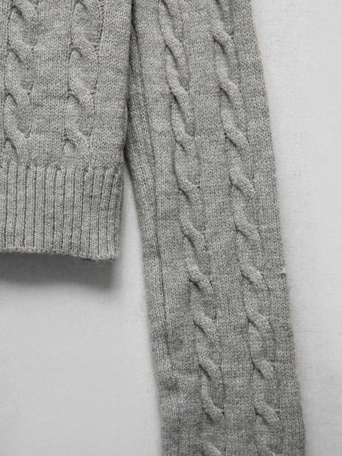 Cable Knit Treble Clef Cardigan sold by COMMENSE product image thumbnail 5