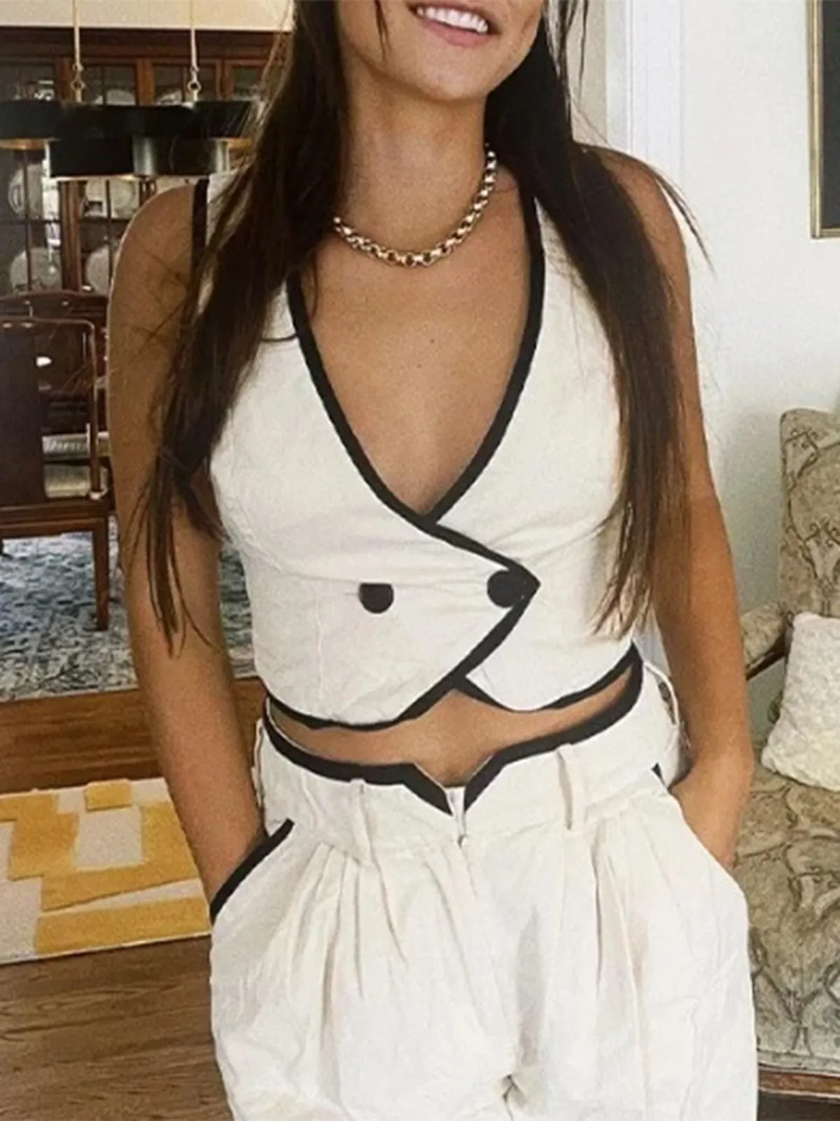 Contrast Binding Asymmetrical Tank Top sold by COMMENSE product image thumbnail 4