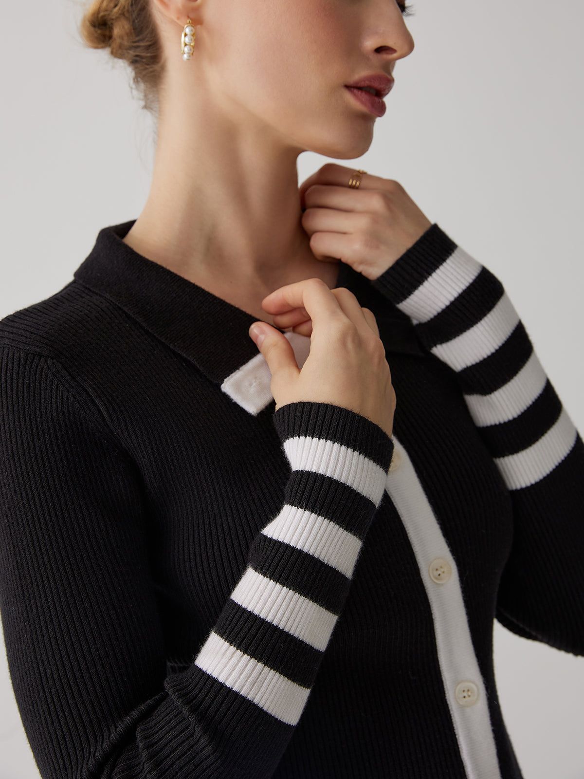 Contrast Trim Crop Knit Top sold by COMMENSE product image thumbnail 5