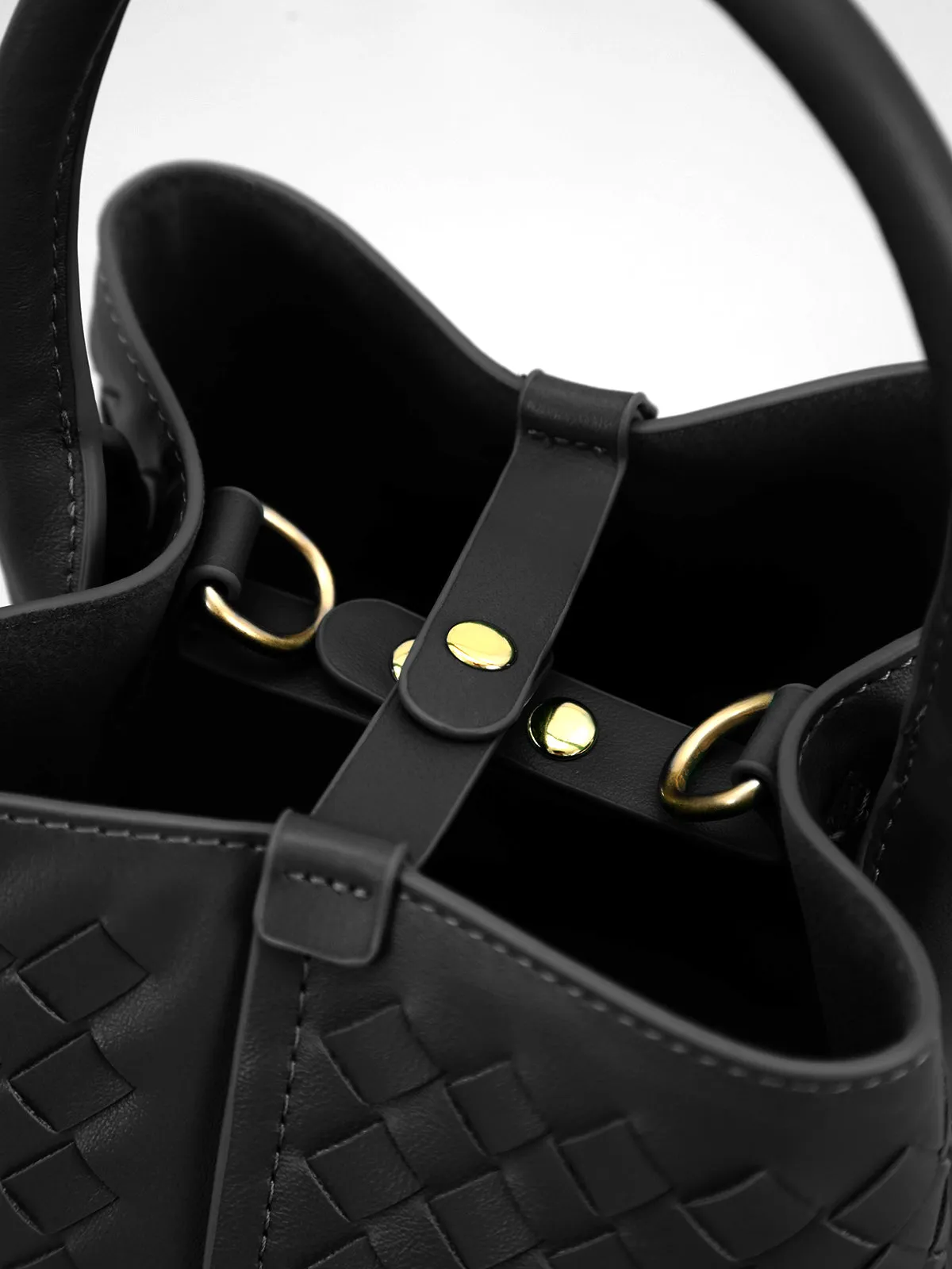 Woven Bucket Bag sold by COMMENSE product image thumbnail 2