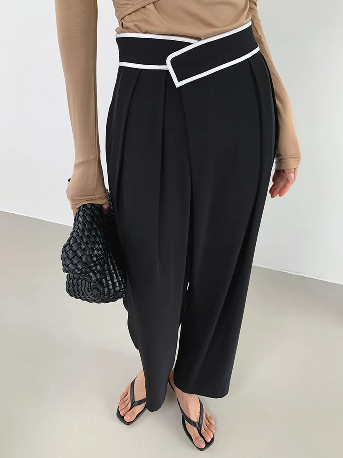 Contrast Binding Relaxed Casual Pants sold by COMMENSE product image thumbnail 2