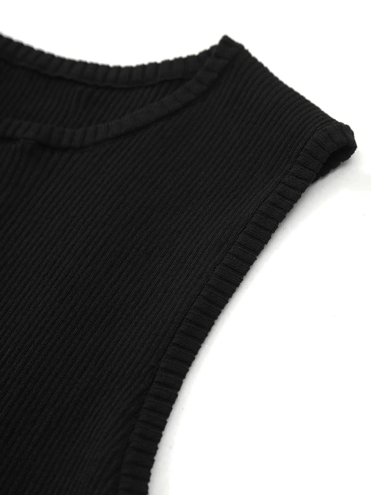 Round Neck Sleeveless Contrast Knit Vest sold by COMMENSE product image thumbnail 5