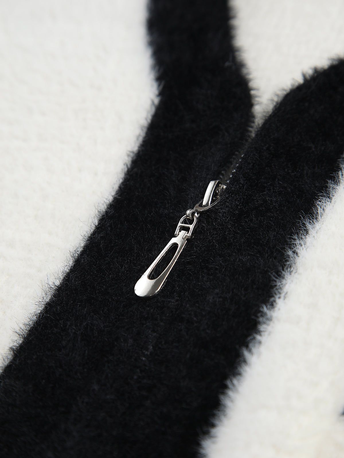 Fuzzy Contrast Trim Zippered Cardigan sold by COMMENSE product image thumbnail 3