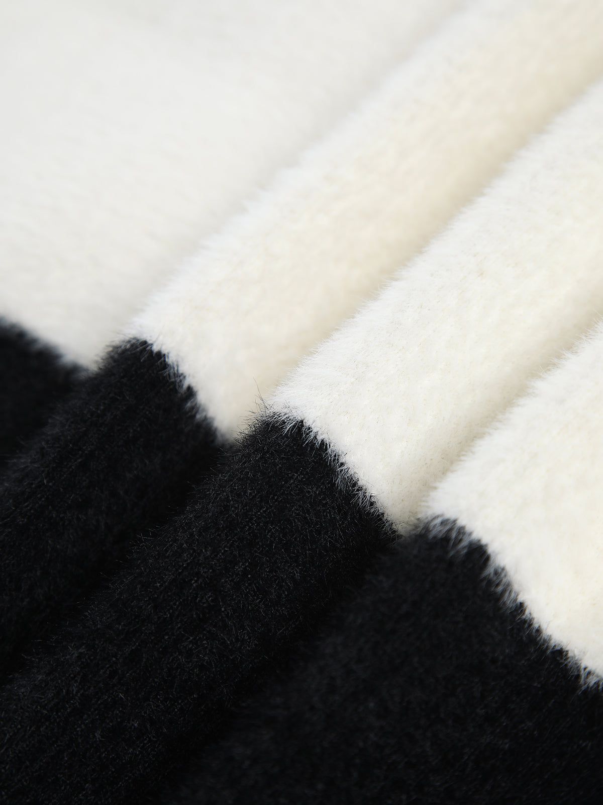 Fuzzy Contrast Trim Zippered Cardigan sold by COMMENSE product image thumbnail 4