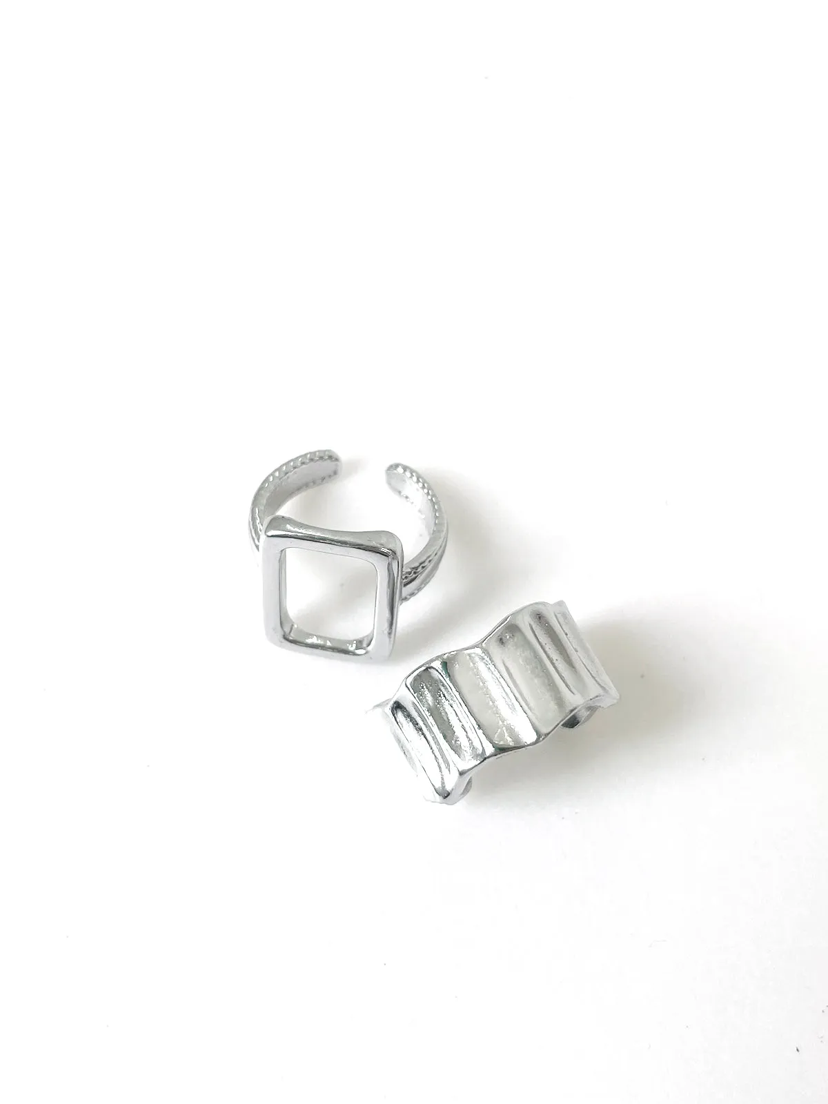 2pcs Geometric Silver Ribbed Ring sold by COMMENSE product image thumbnail 2