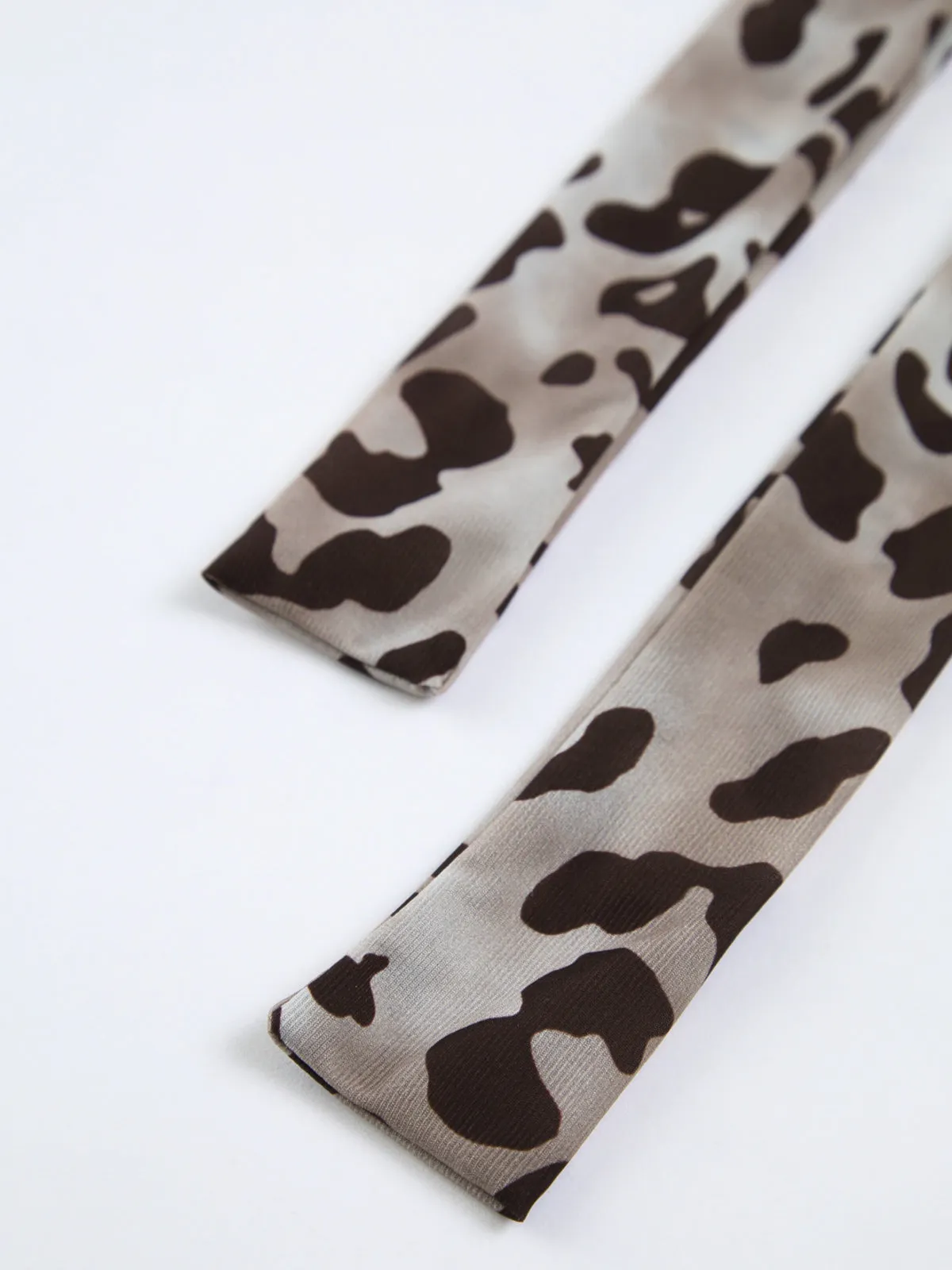 Leopard Print Tie Neck Backless Tube Top sold by COMMENSE product image thumbnail 4