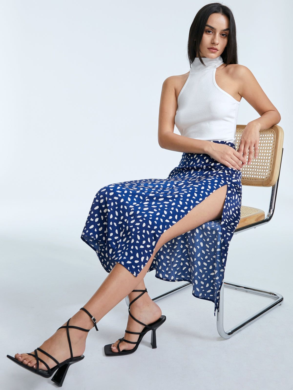 Petals Print High Waisted A Line Slit Skirt sold by COMMENSE product image thumbnail 5