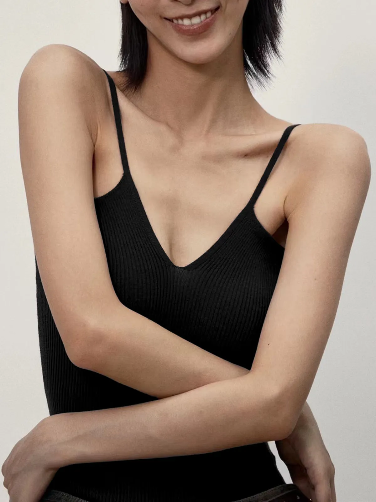 Seamless Deep Neck Ribbed Cami sold by COMMENSE product image thumbnail 2