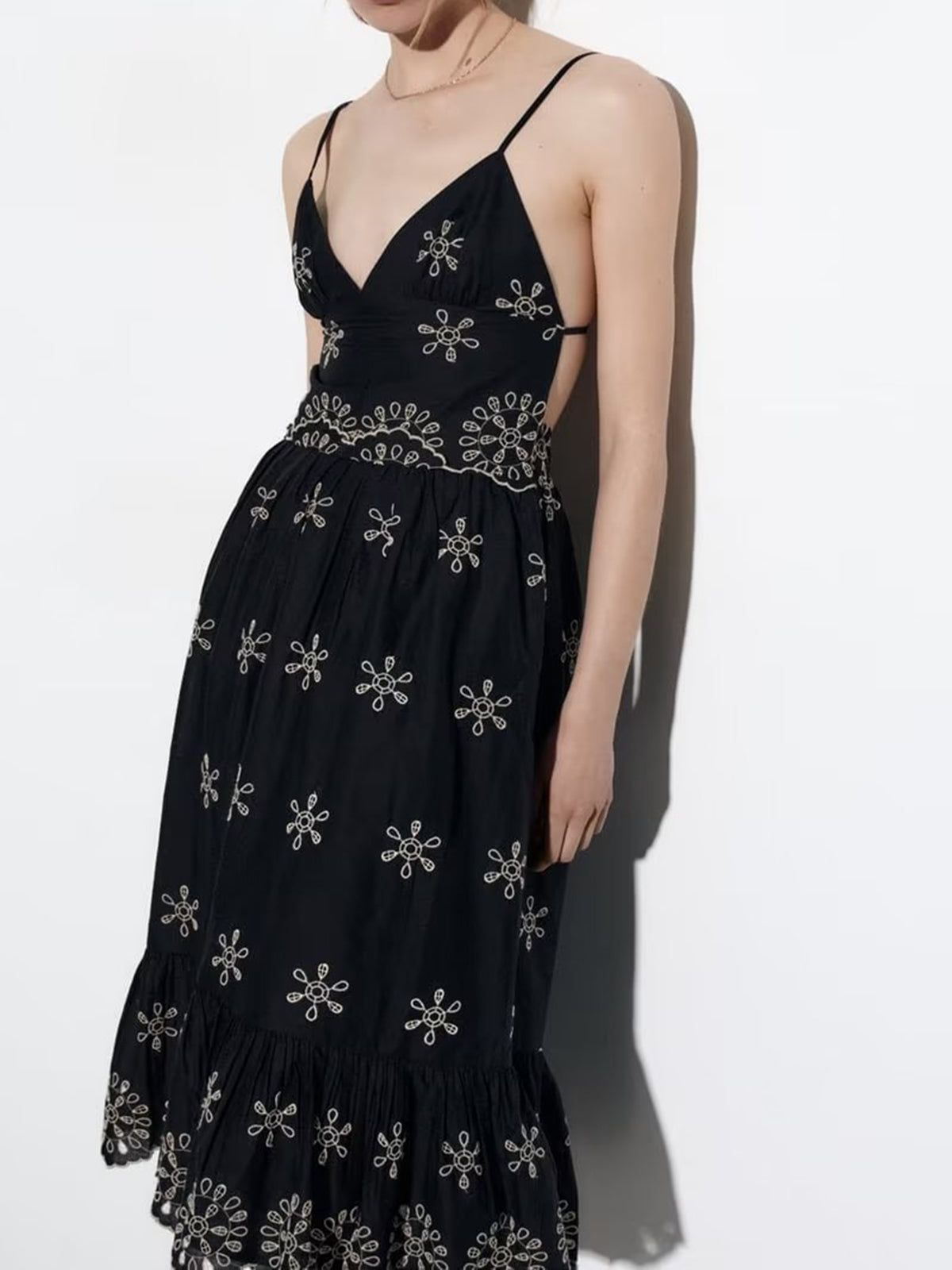 Embroidered Floral Open Back Midi Dress sold by COMMENSE product image thumbnail 2