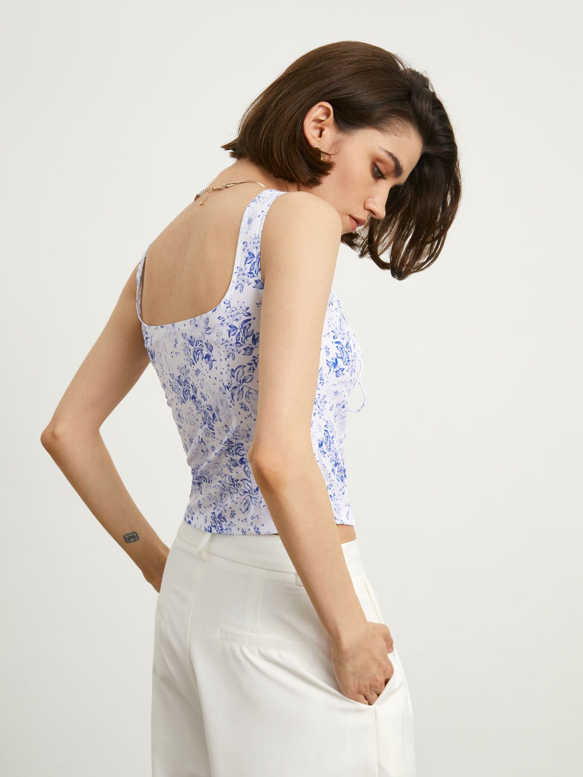 Camelia Floral Crop Tank Top sold by COMMENSE product image thumbnail 2